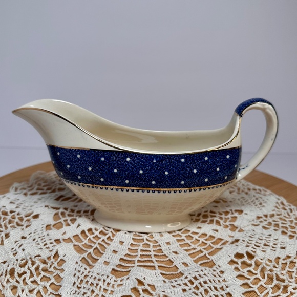 Vintage Staffordshire England Gravy Boat | Blue & White | 22K Gold Trim - Picture 3 of 8
